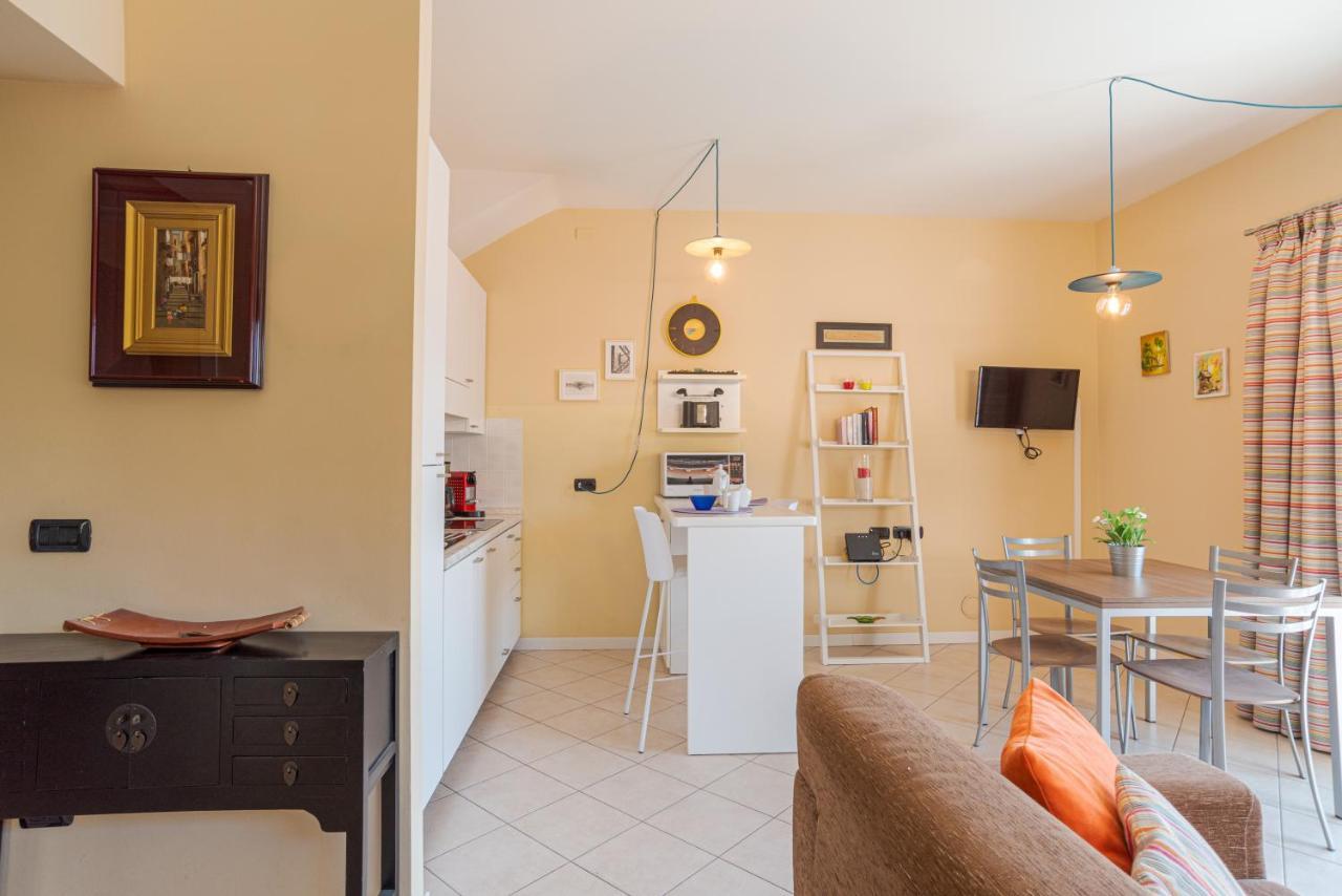 Lake Como Apartment With Balcony And Private Parking Оссуччо Экстерьер фото